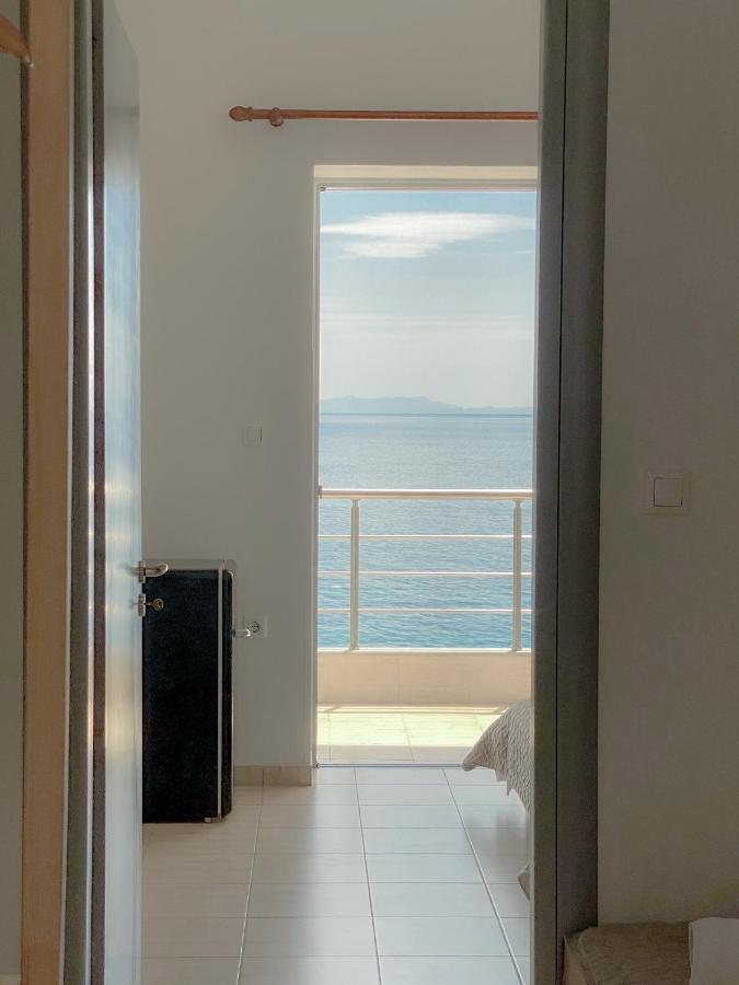 Acta'S Rooms Himara Zewnętrze zdjęcie