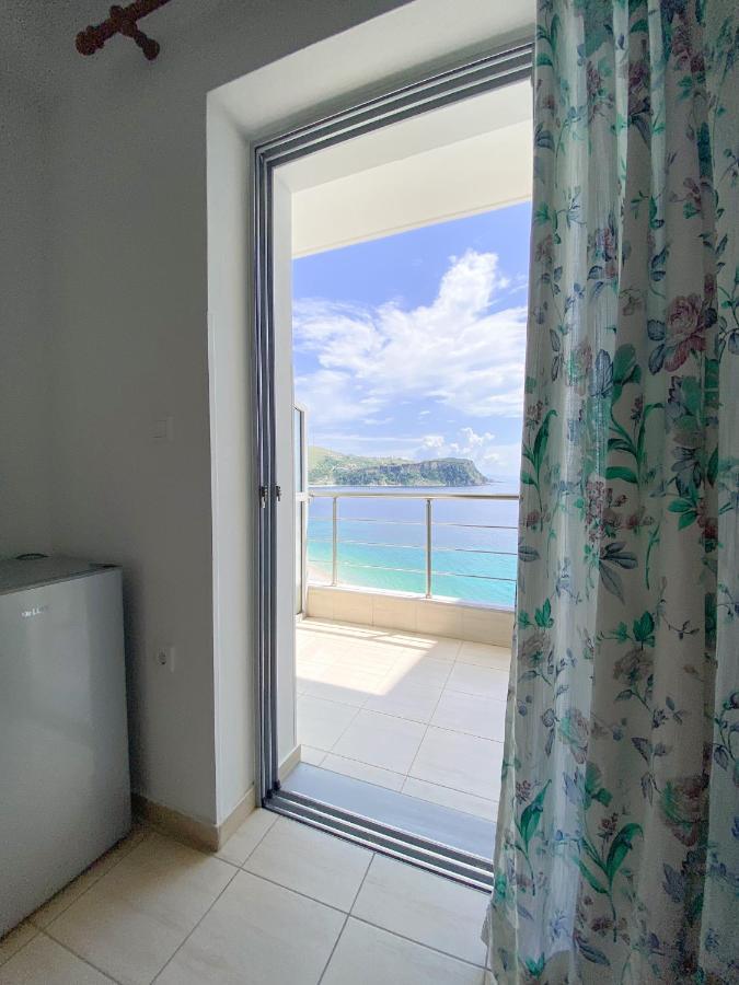 Acta'S Rooms Himara Zewnętrze zdjęcie