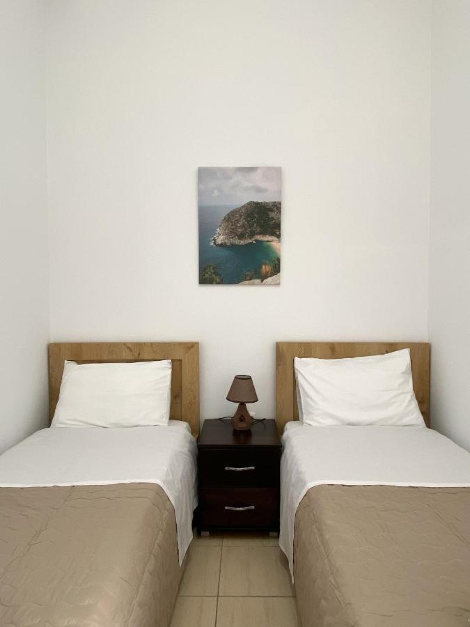 Acta'S Rooms Himara Zewnętrze zdjęcie